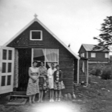 STIHUSVEJ 7, SMUT - LYSTRUP STRAND, Olga Jacobsen, Inge Jacobsen, Vita Svenningsen og Ella Jacobsen 1960